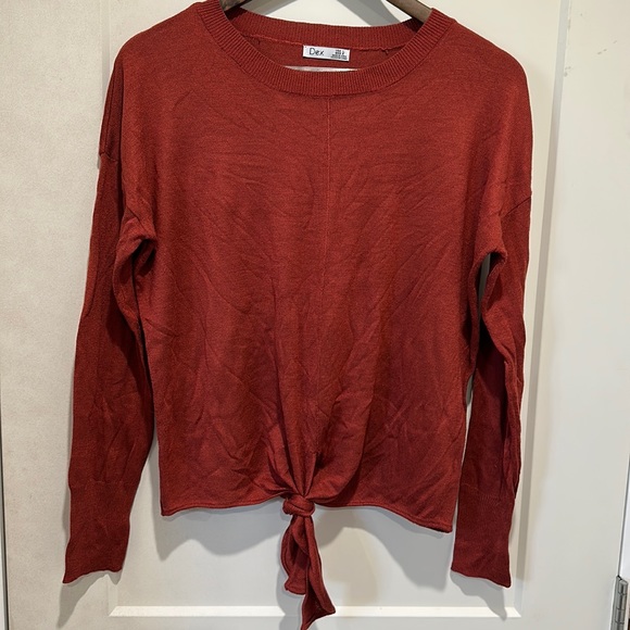 NWOT Women’s sweater - Picture 1 of 2